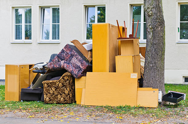 Best Yard Cleanup Services  in Kdeer, IL